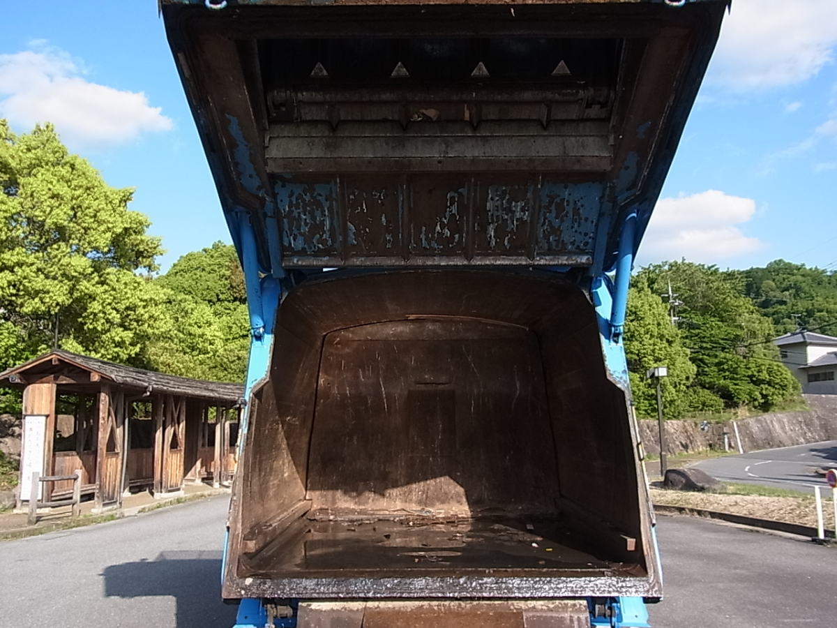 ダンプ