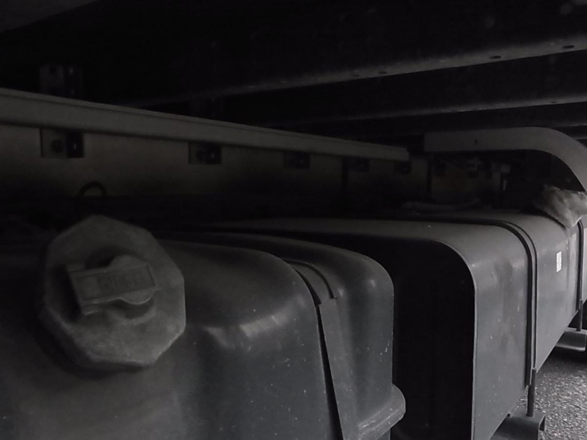 アルミウィング